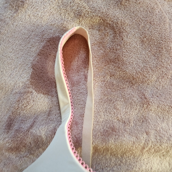 Body by Victoria Bra - Picture 2 of 5